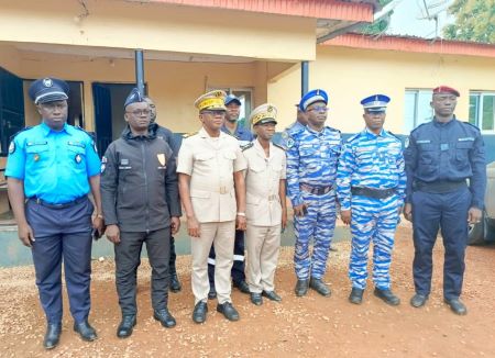 [Deuil à Duekoué] Visite de compassion des autorités à la CRS 7 suite au décès du commissaire adjoint