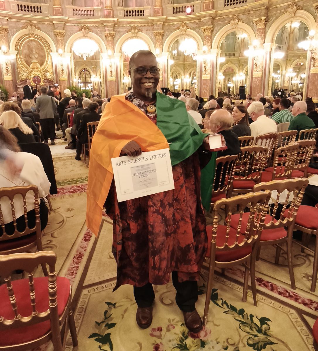 [Paris célèbre Yapaud] L’Académie des Arts-Sciences-Lettres honore un plasticien ivoirien au parcours exceptionnel