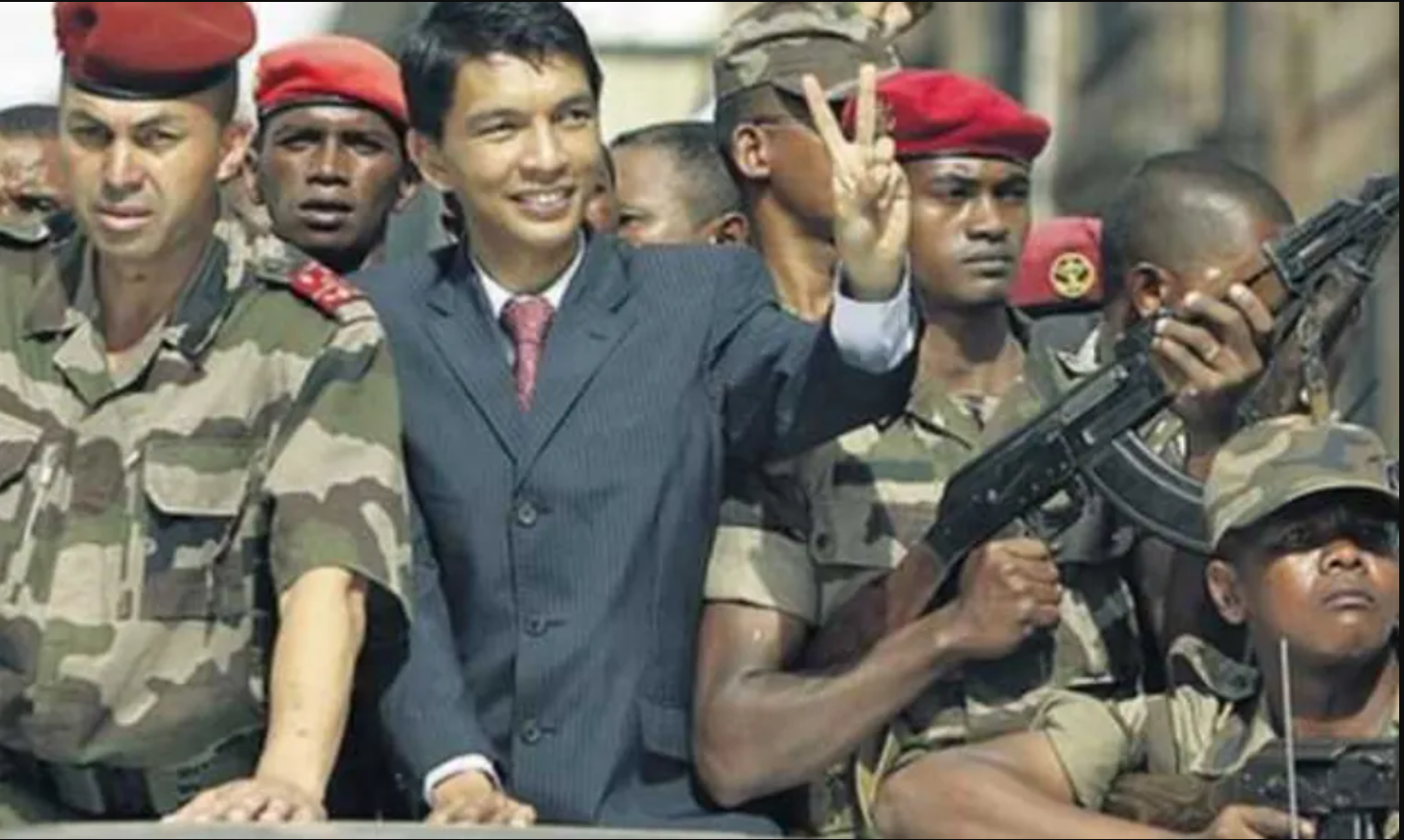 [Exfiltration d’Andry Rajoelina] La France pointée du doigt pour son soutien aux régimes autoritaires en Afrique
