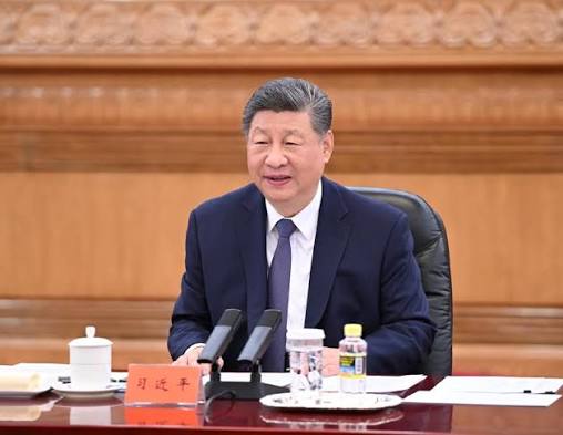 [Chine] Xi Jinping appelle les secrétaires des comités du PCC à renforcer la gouvernance et le service du peuple