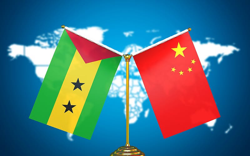 [Chine] Xi Jinping salue la réélection de Carlos Vila Nova et réaffirme le partenariat stratégique avec Sao Tomé-et-Principe