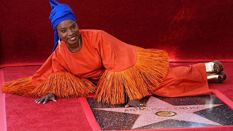 [Distinction historique] Angélique Kidjo devient la première Africaine noire à recevoir une étoile à Hollywood