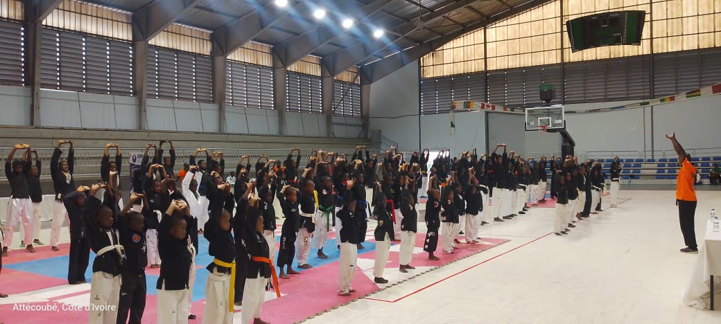 [Kempo Côte d’Ivoire] Passage de grade à Treichville : 143 pratiquants à l’épreuve au Parc des Sports