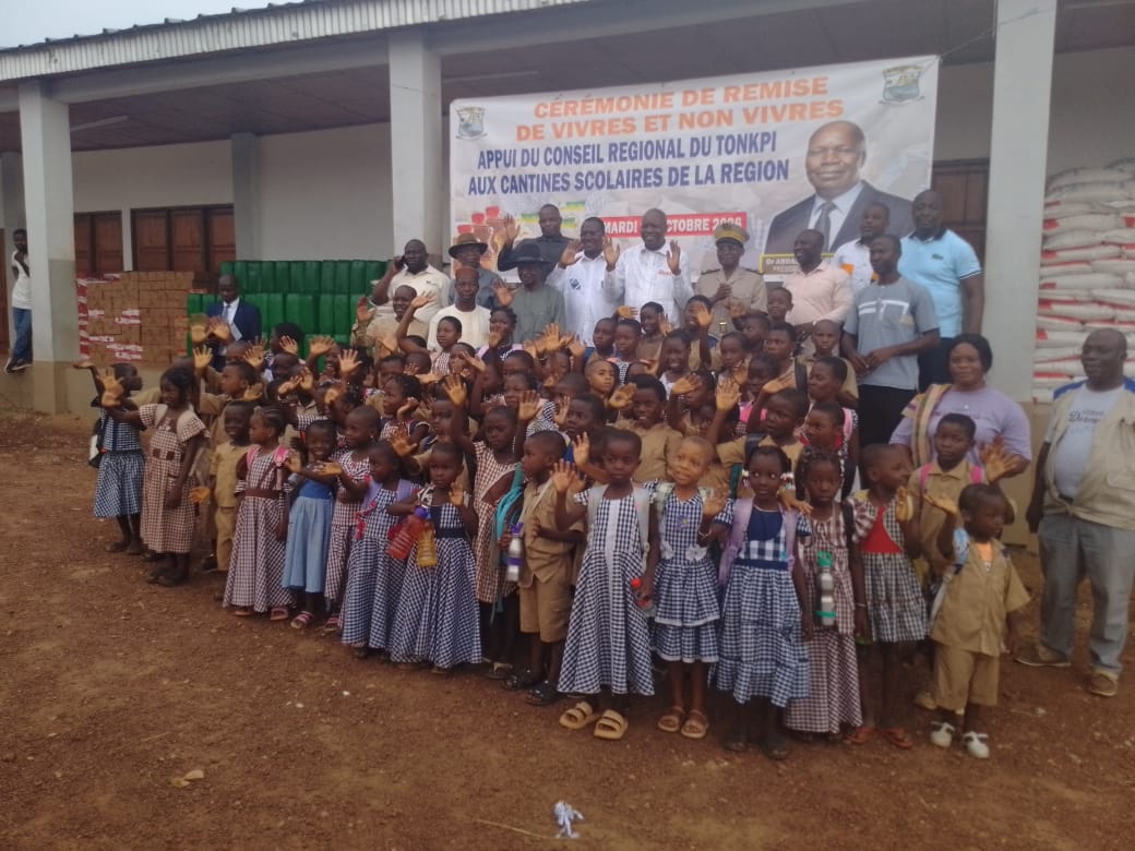 [Tonkpi – Éducation] Mabri mobilise 600 millions FCFA pour renforcer 296 cantines scolaires à Man et Danané