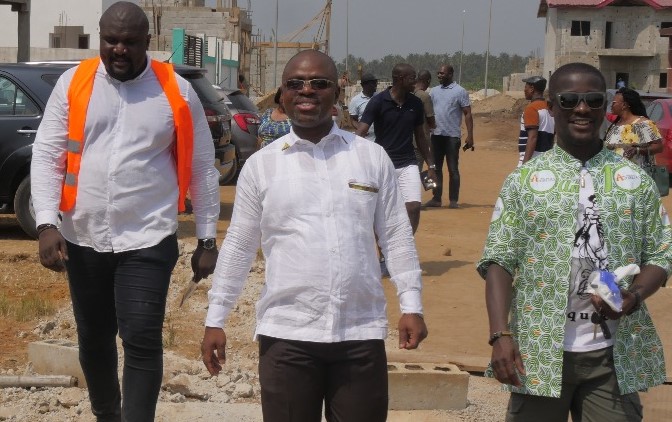 Côte d’Ivoire Opération immobilière) L’AMADAS et CNE-CI TP N’SIKAN visite la cité N’SIKAN de Grand-Bassam