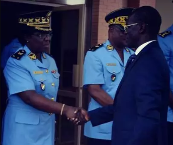 [Portrait] Découvrez la Première femme Contrôleur de la Police ivoirienne