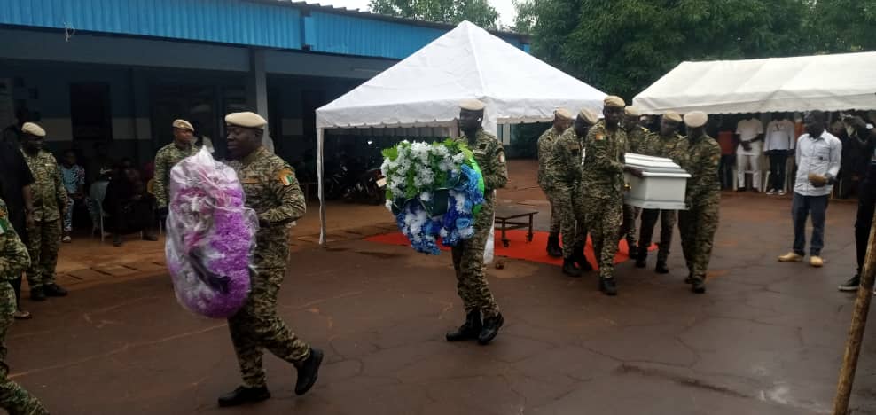 [Reportage] Adieux déchirants au Lt des Douanes Coulibaly Awa Anastasie